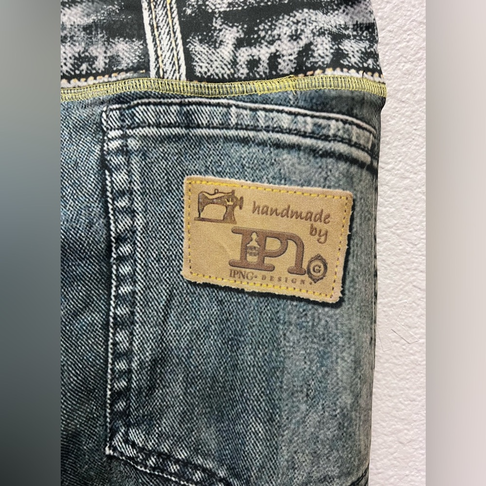 Stylish Blue Flared Women Jeans - Picture 9 of 16